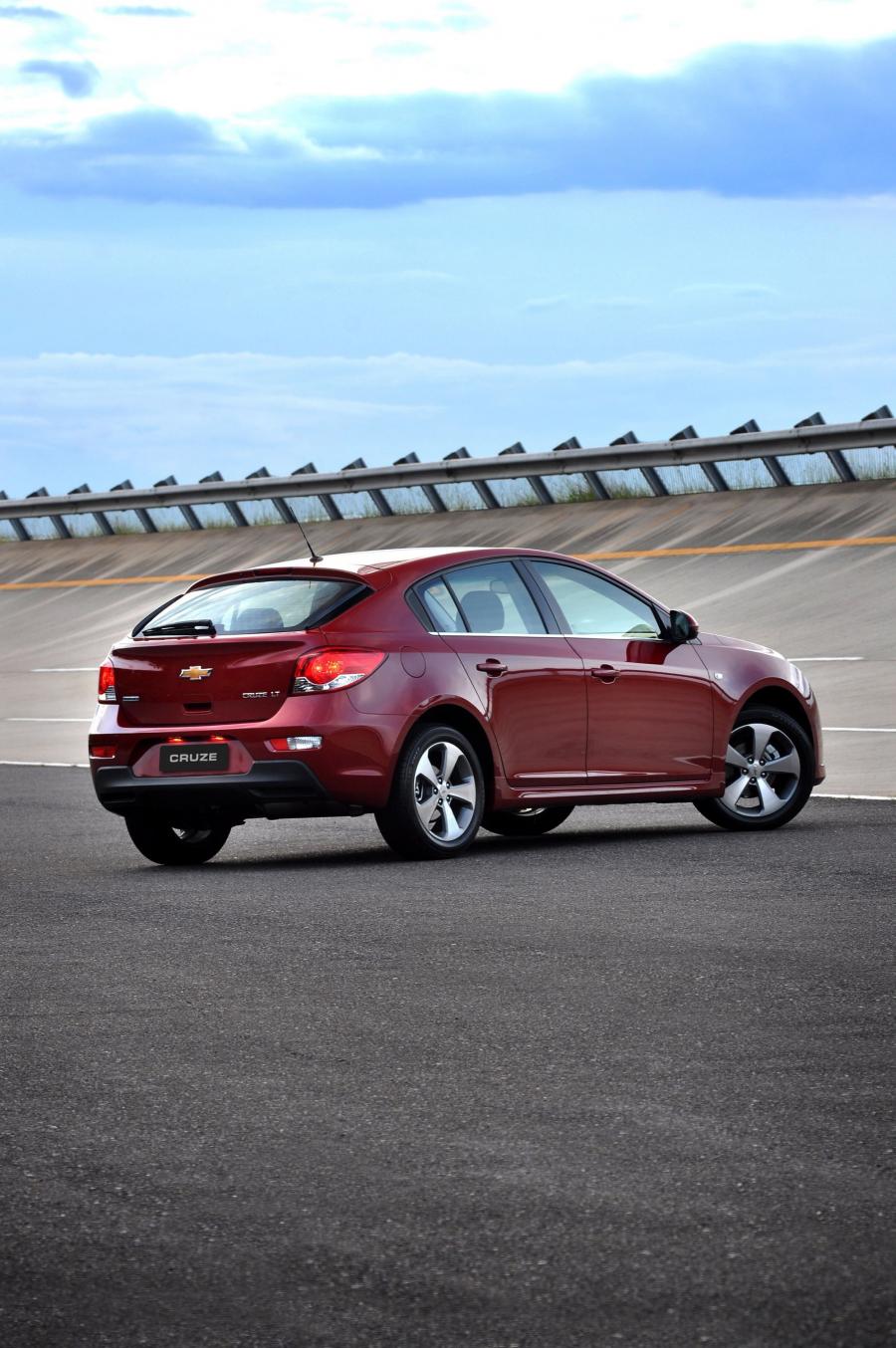  Chevrolet Cruze Sport6 2012 года  (фото 40 из 63)